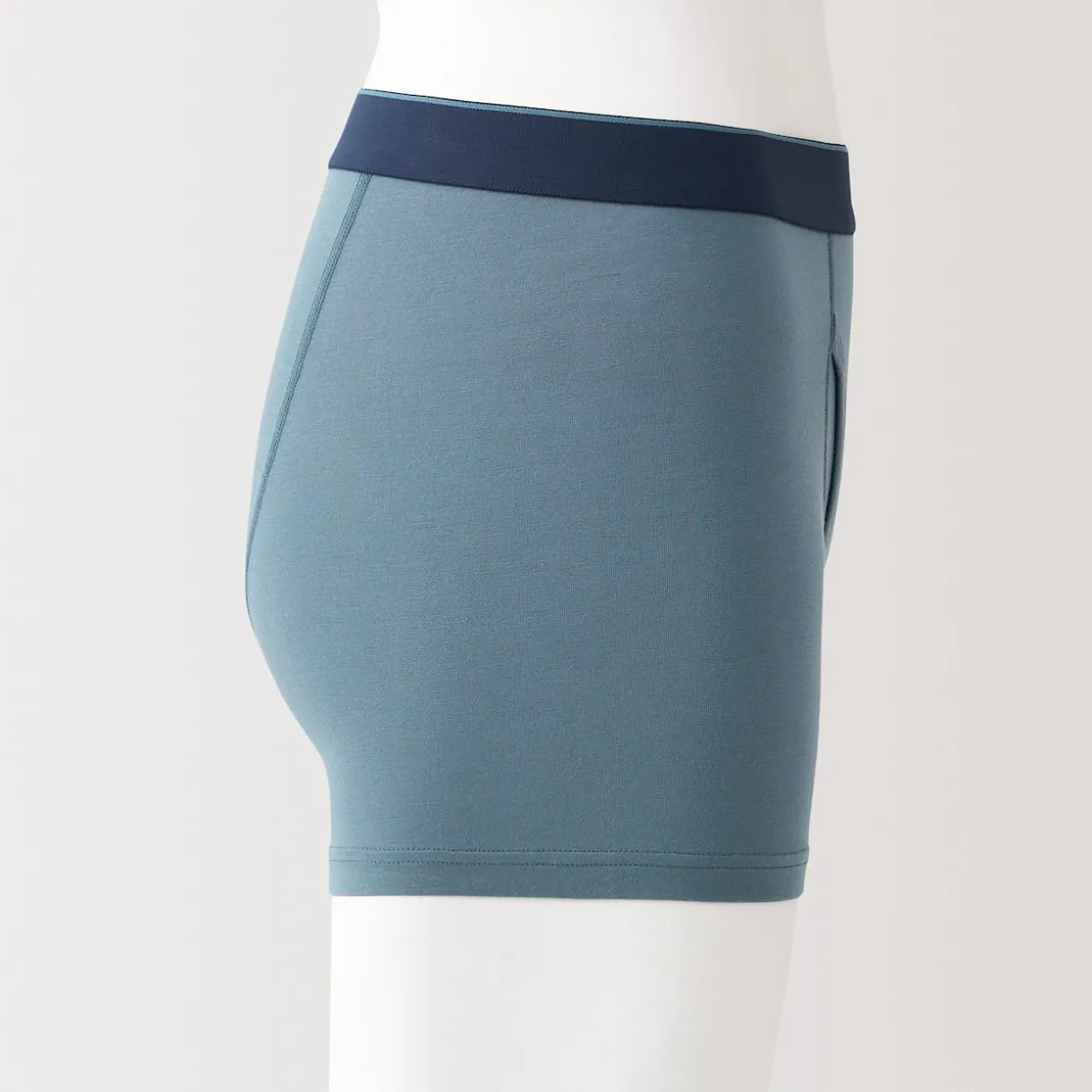 Boxer avec ouverture frontale en lyocell pour homme.