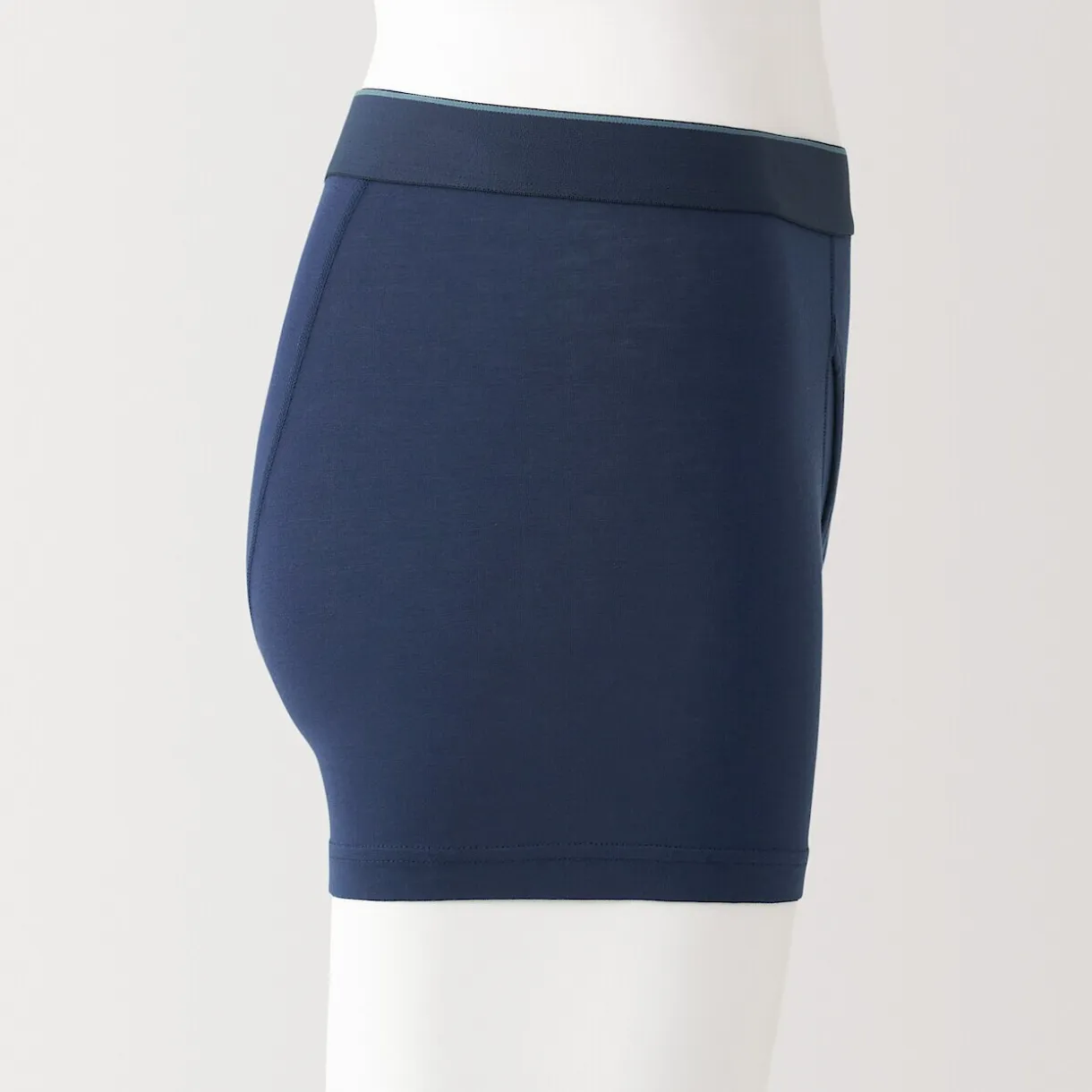 Boxer avec ouverture frontale en lyocell.