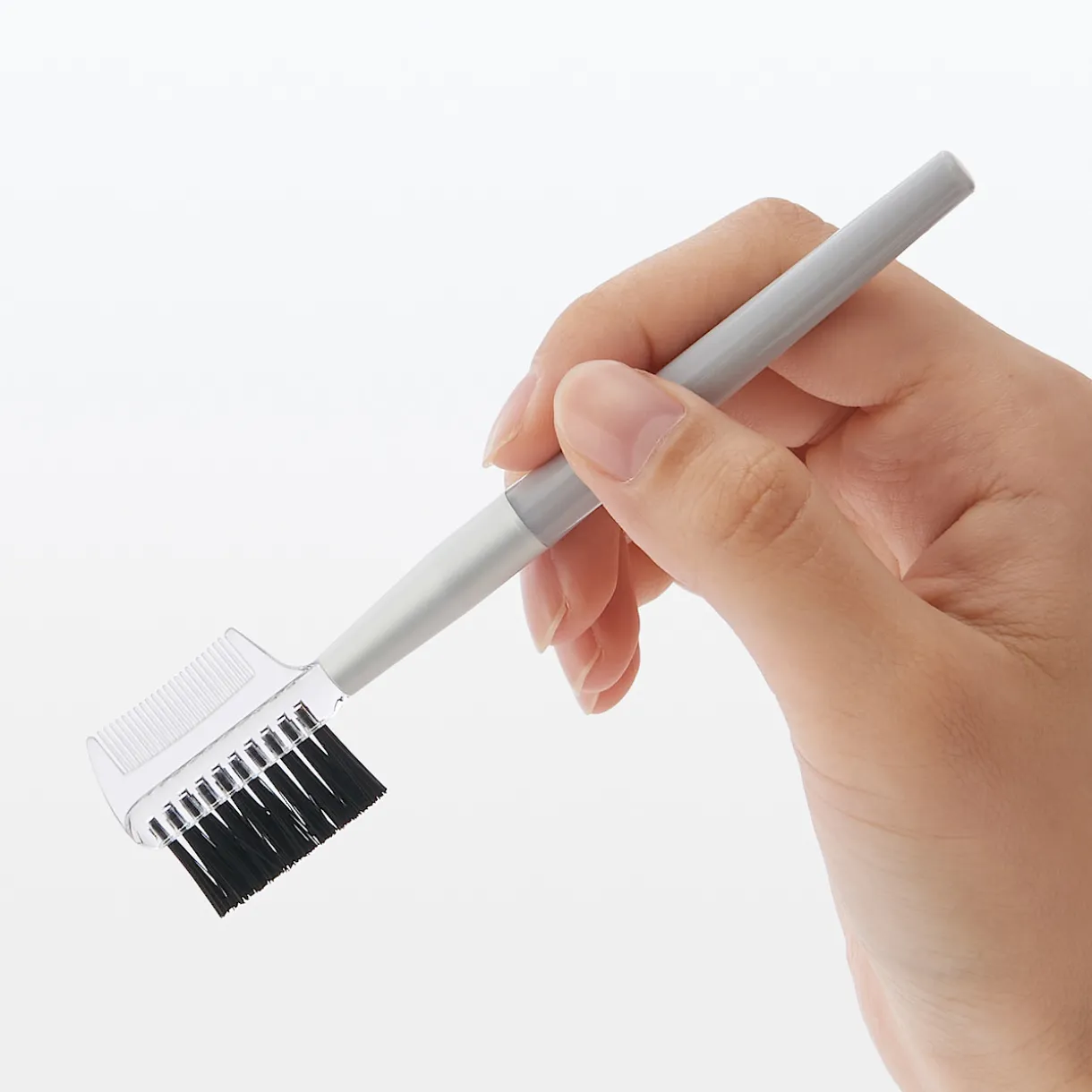 Brosse sourcils / peigne pour cils