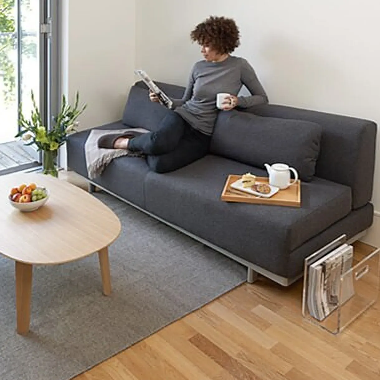 Canapé convertible 2 places en feutrine anthracite