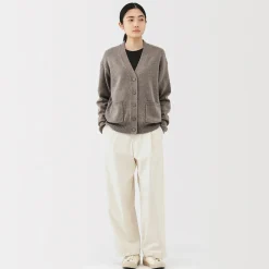 Cardigan avec col en V en maille moyenne pour femme