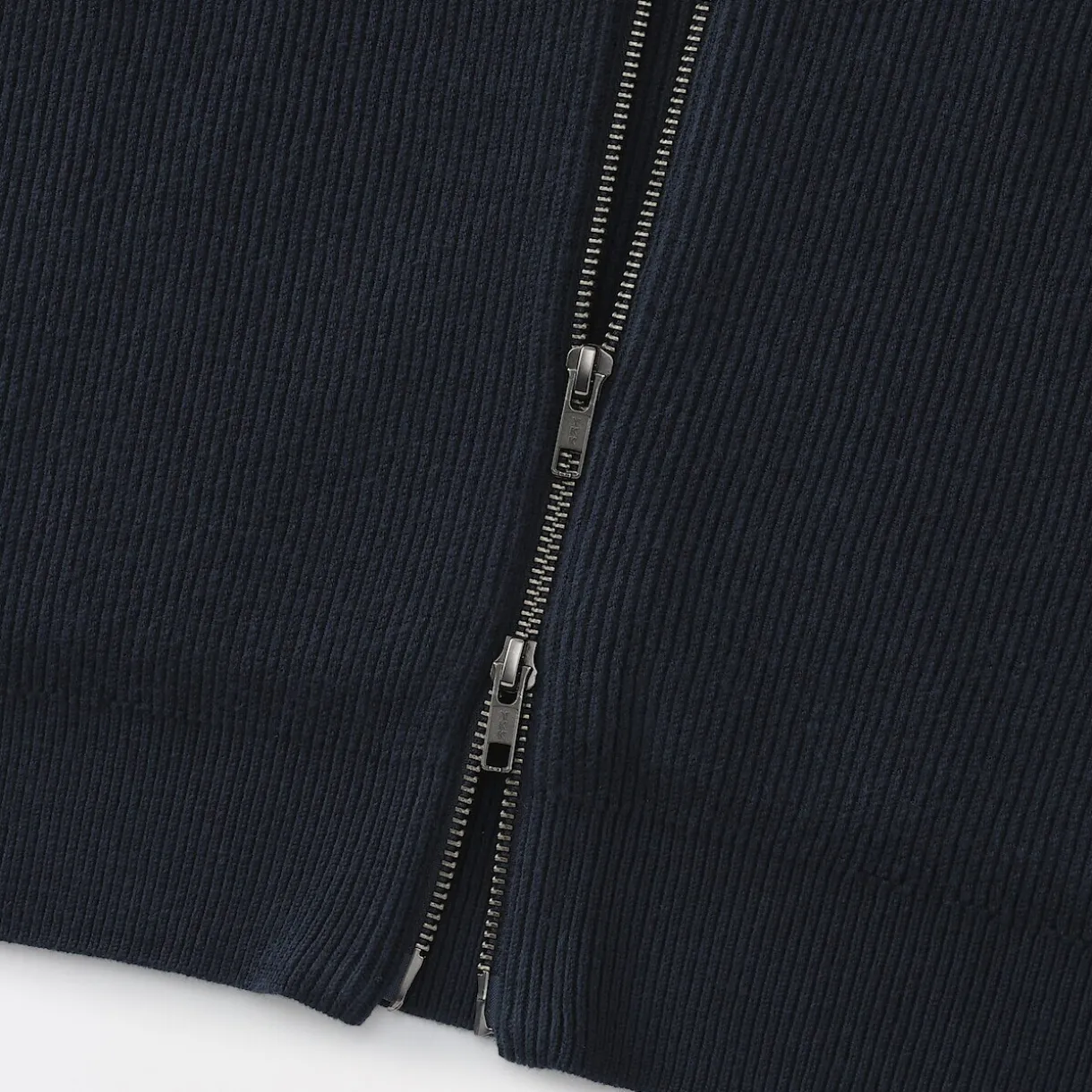 Cardigan zippé et côtelé en mélange de coton pour homme