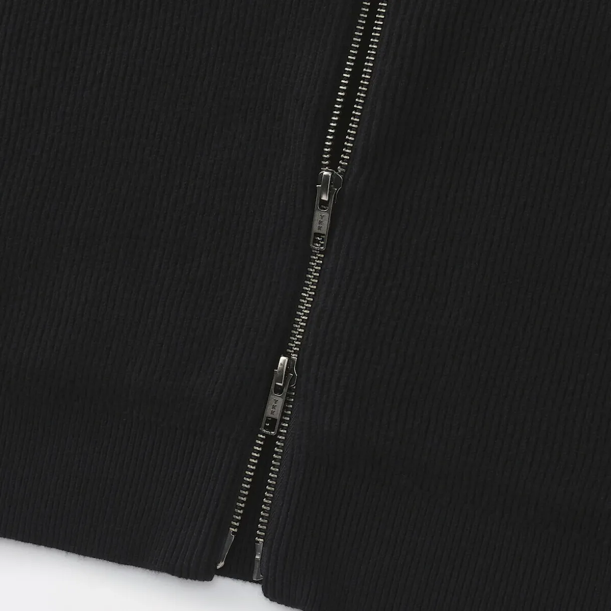 Cardigan zippé et côtelé en mélange de coton pour homme