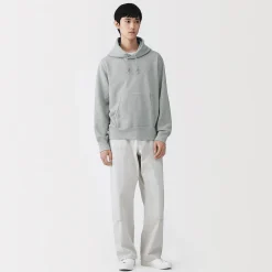 Chandail à capuchon en coton traditionnellement tricoté pour homme