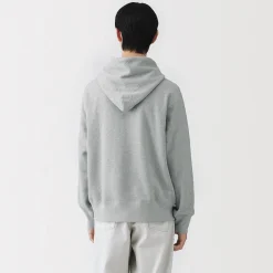 Chandail à capuchon en coton traditionnellement tricoté pour homme