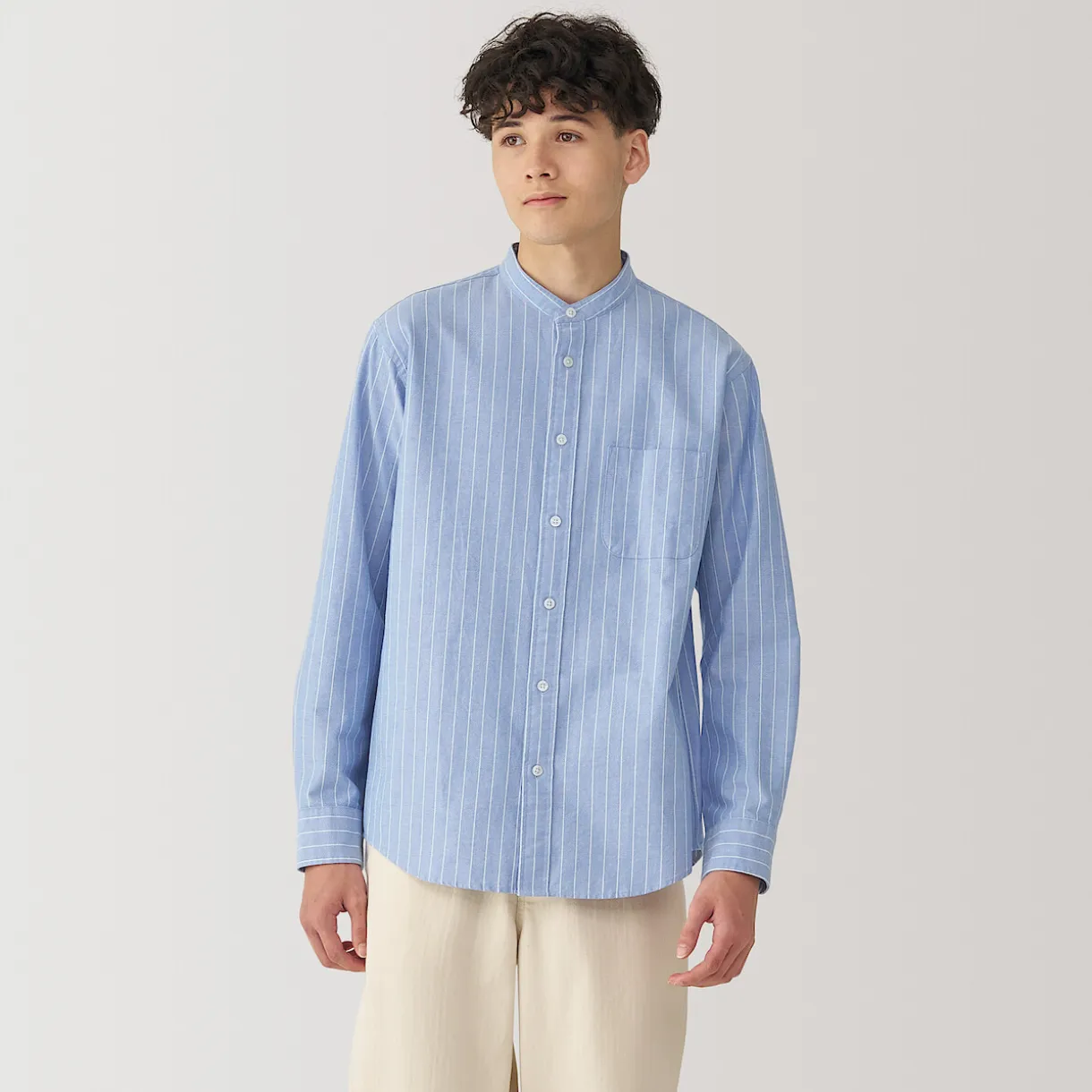 Chemise en coton Oxford lavé col officier pour homme…