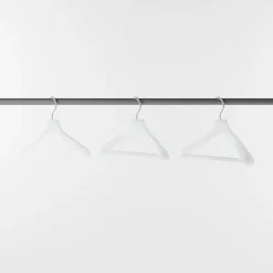 Cintres fins en PP 42cm (Lot de 3)