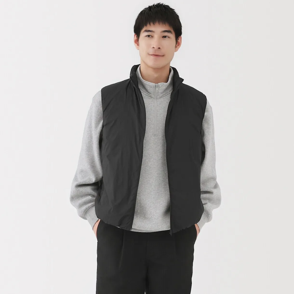 Doudoune légère pliable en nylon recyclé sans manche à col montant pour homme