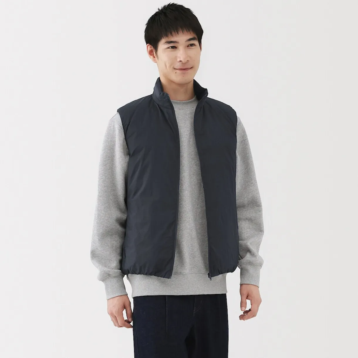 Doudoune légère pliable en nylon recyclé sans manche à col montant pour homme