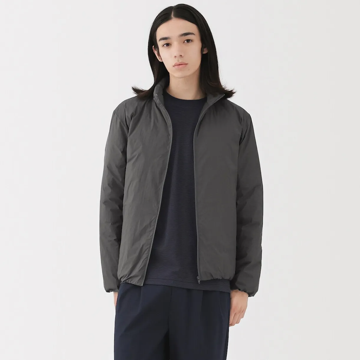 Doudoune légère pliable en nylon recyclé à col montant pour homme