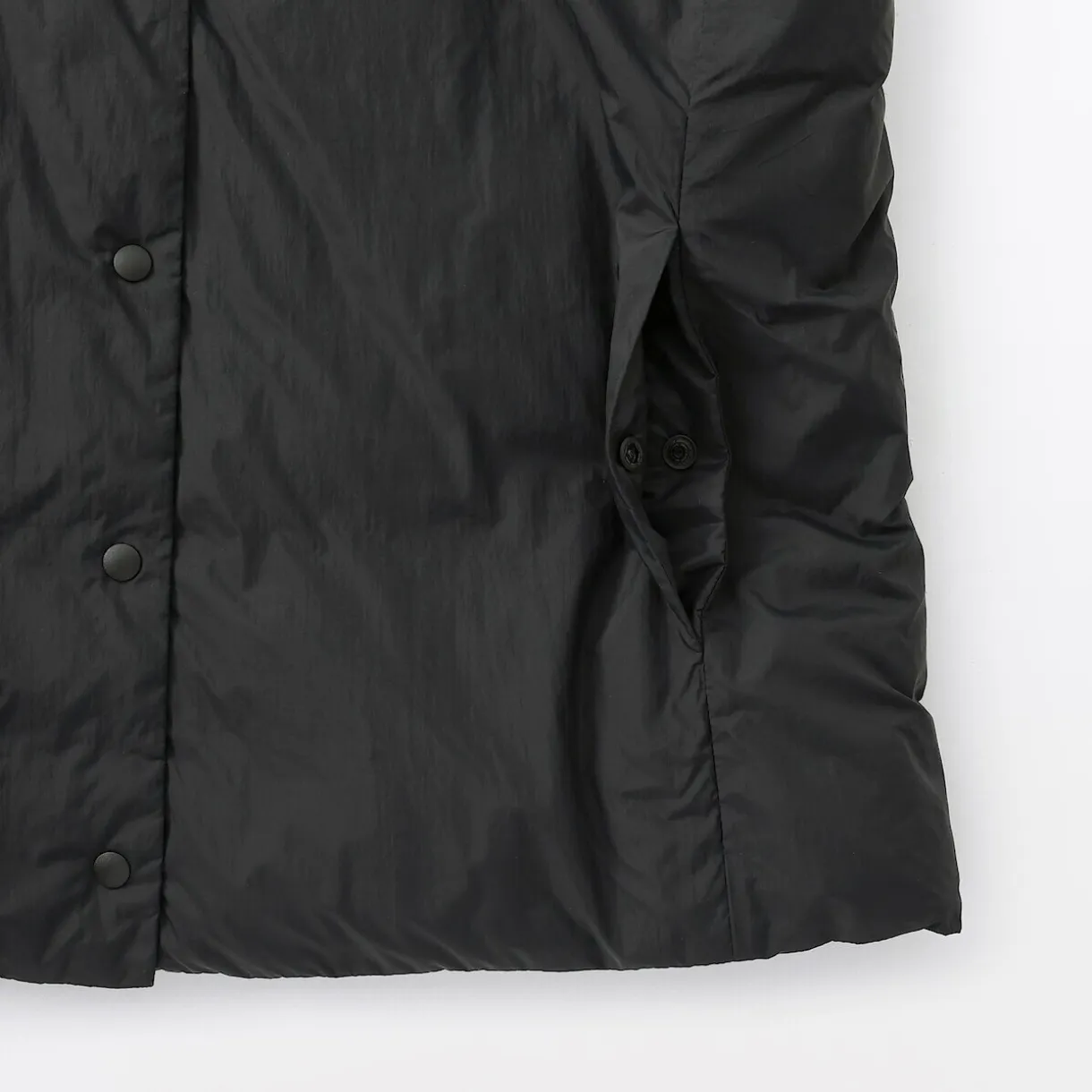 Doudoune légère pliable en nylon recyclé sans manche sans col pour femme
