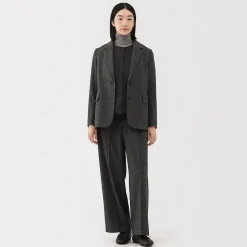 Doudoune légère pliable en nylon recyclé sans manche sans col pour femme