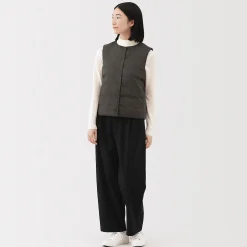 Doudoune légère pliable en nylon recyclé sans manche sans col pour femme
