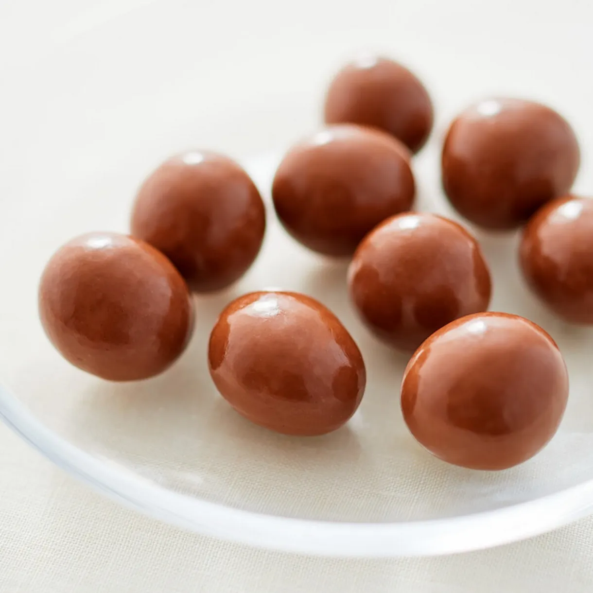 Frambroises enrobées de chocolat au lait