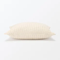 Housse de coussin gaufrée en coton biologique lavé