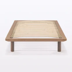 Lit plateforme simple en noyer