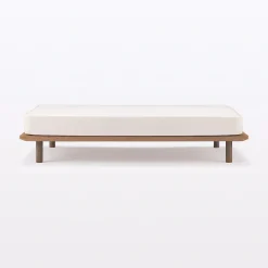 Lit plateforme simple en noyer