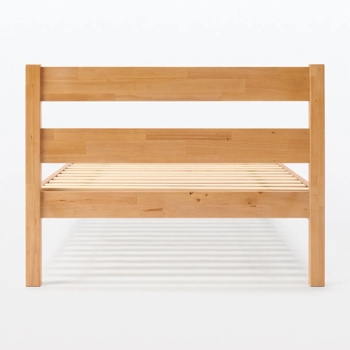 Lit simple plaqué en bois d'hévéa