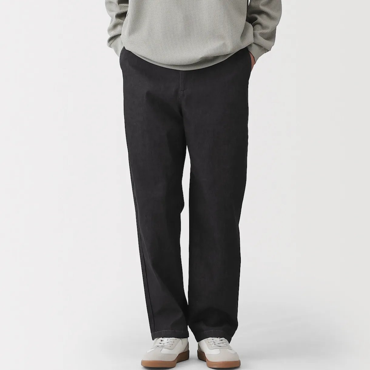 Pantalon coupe confortable en denim lavé pour homme ‐ Noir