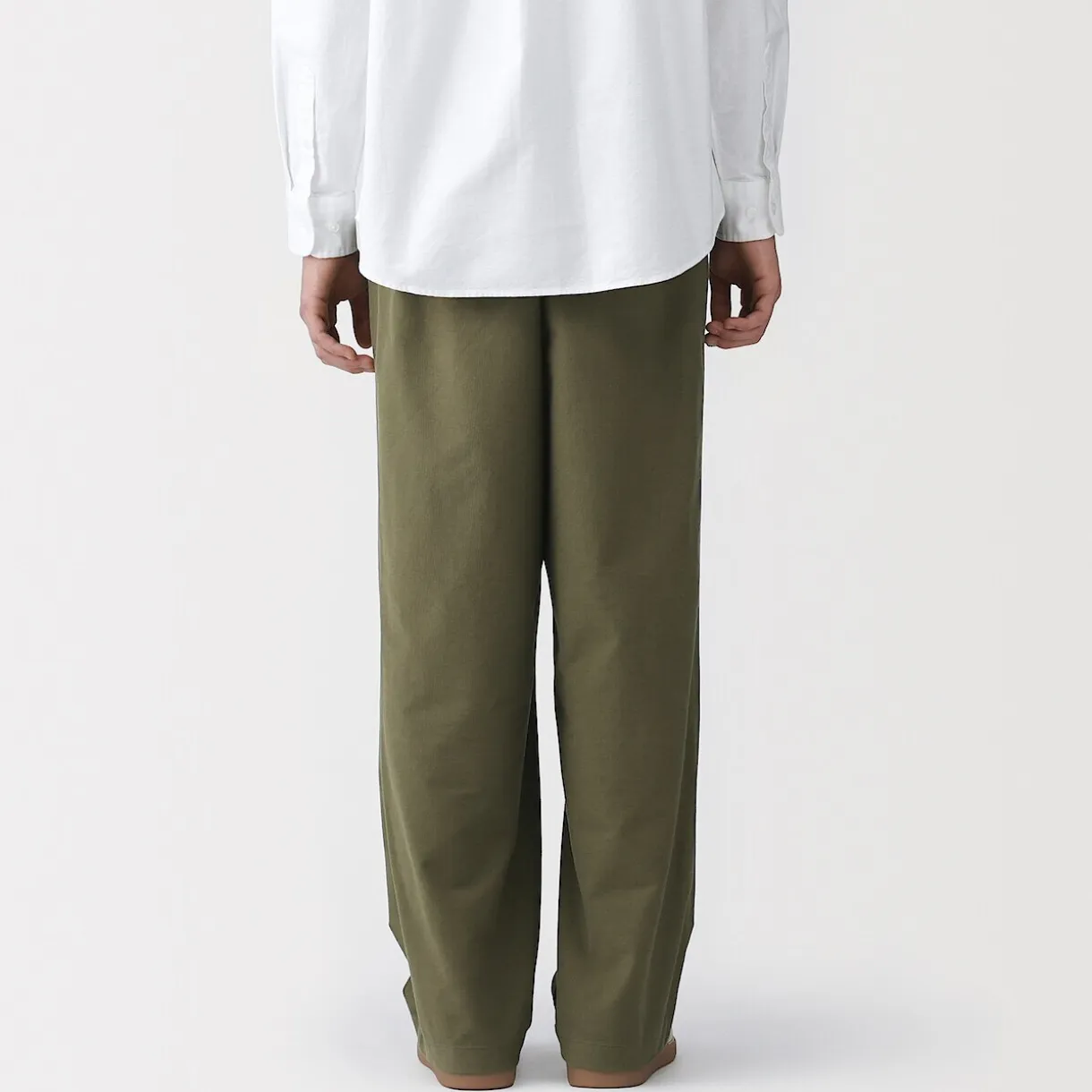 Pantalon extensible dans les deux sens à taille élastiquée pour homme