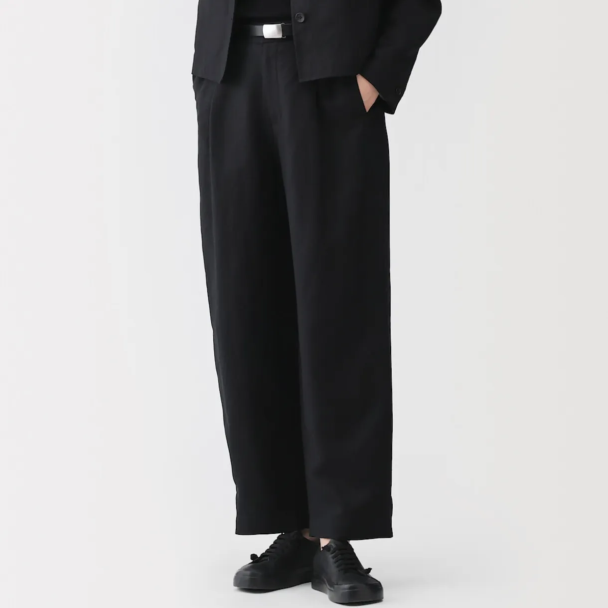 Pantalon large plissé en lin et lyocell pour femme