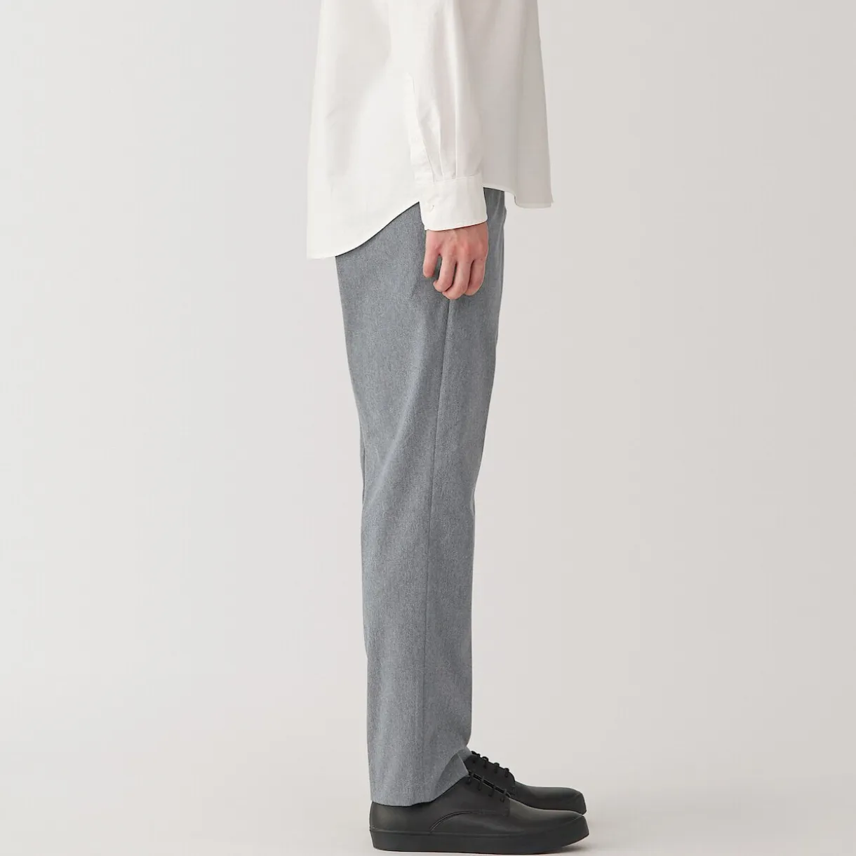 Pantalon plissé ajusté et stretch pour homme