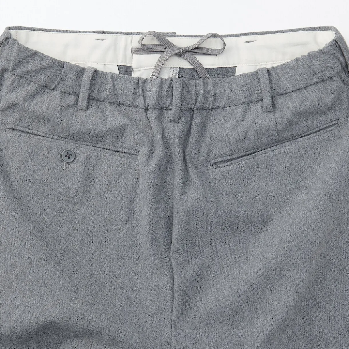 Pantalon plissé ajusté et stretch pour homme