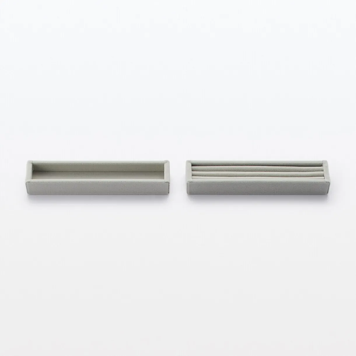 Plateau en velours pour bagues L16.7X P3.7X H2cm