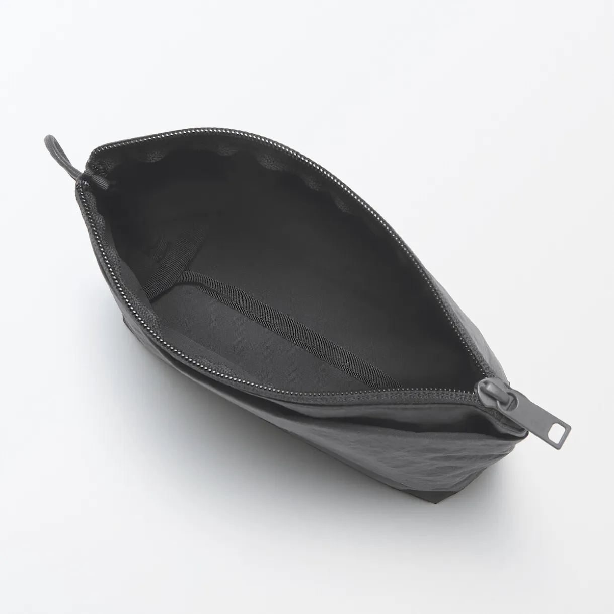 Pochette à poser en nylon texturé ‐ Moyenne