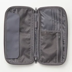 Pochette de voyage