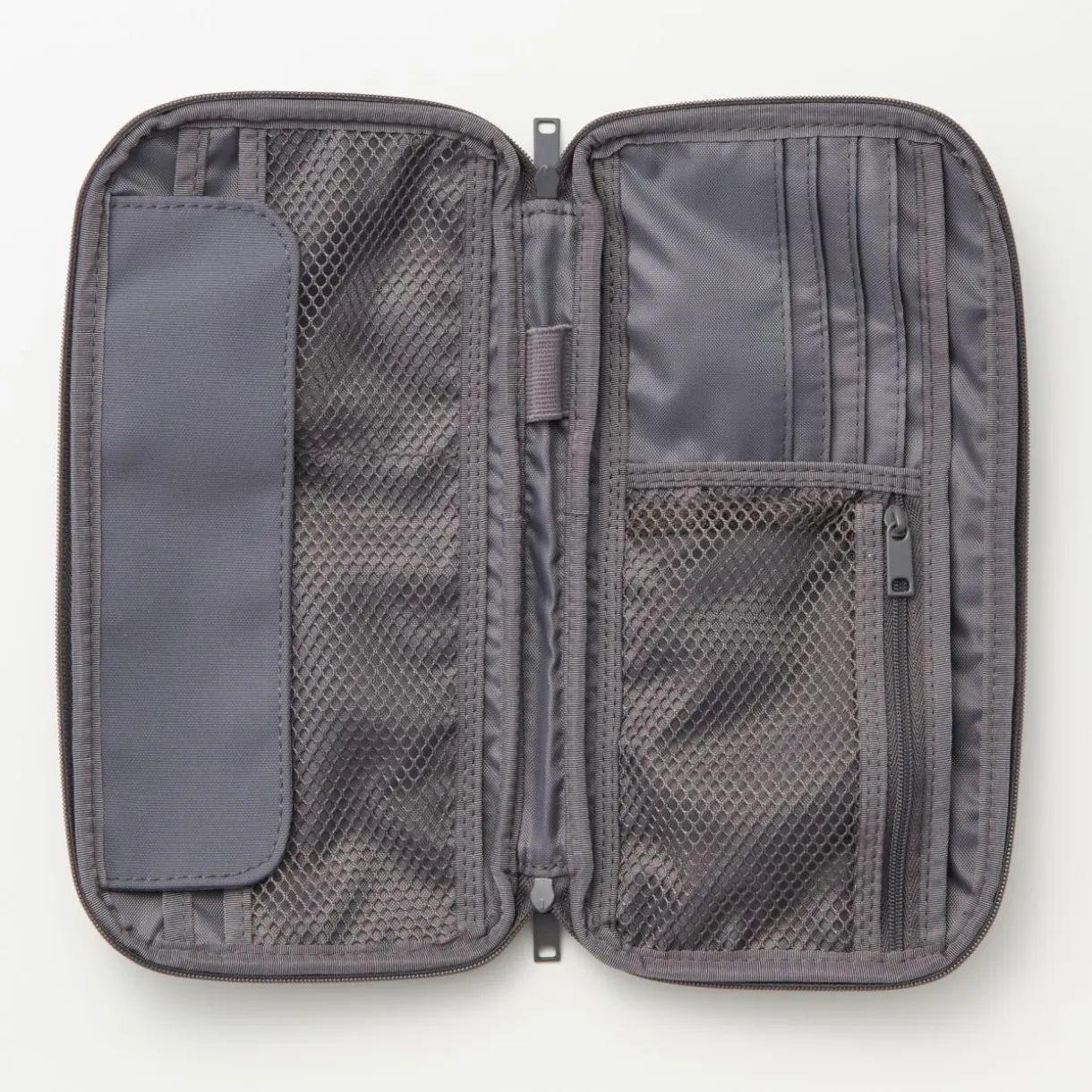 Pochette de voyage
