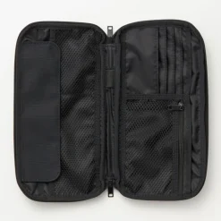 Pochette de voyage