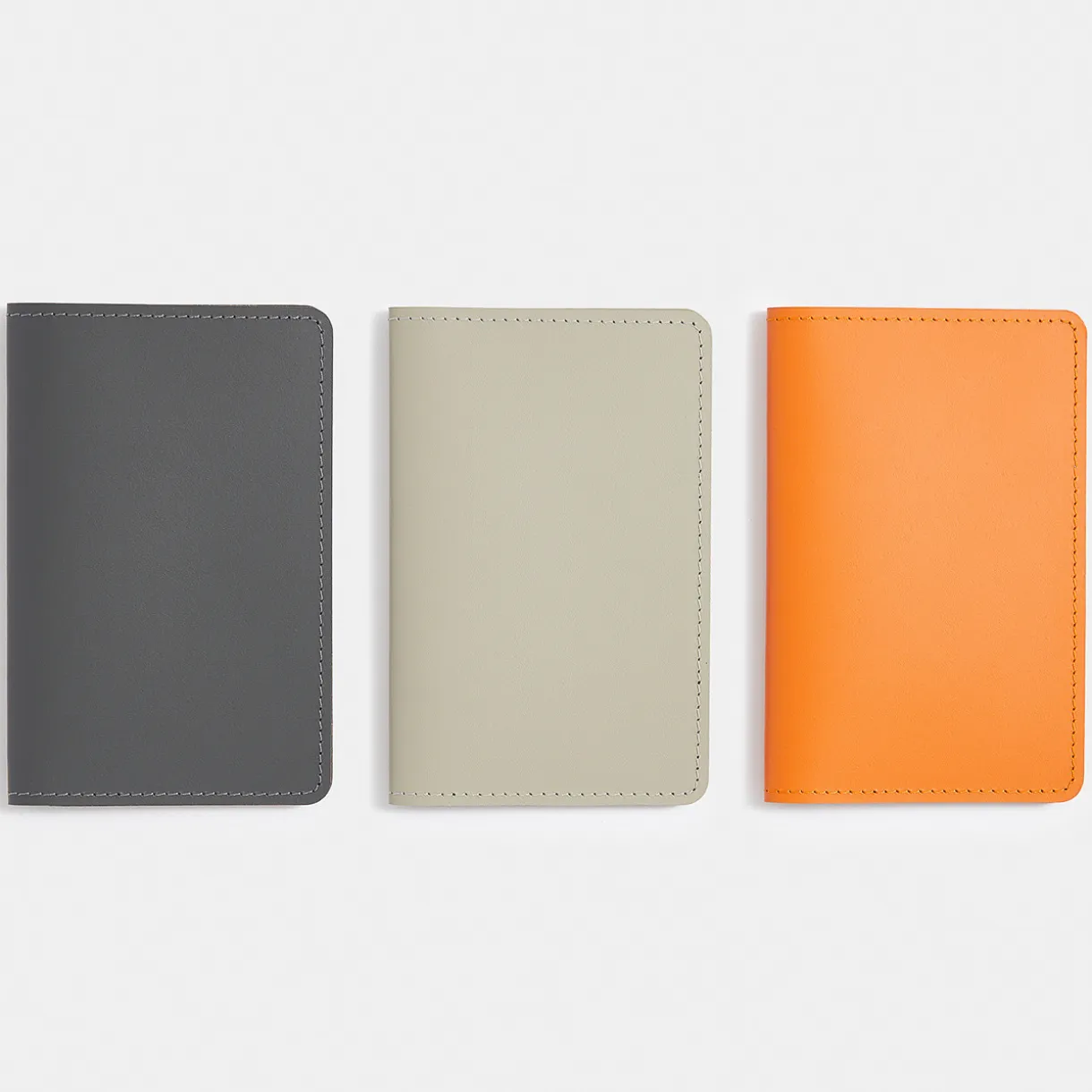 Porte‐passeport en cuir recyclé - Grigio Cenere