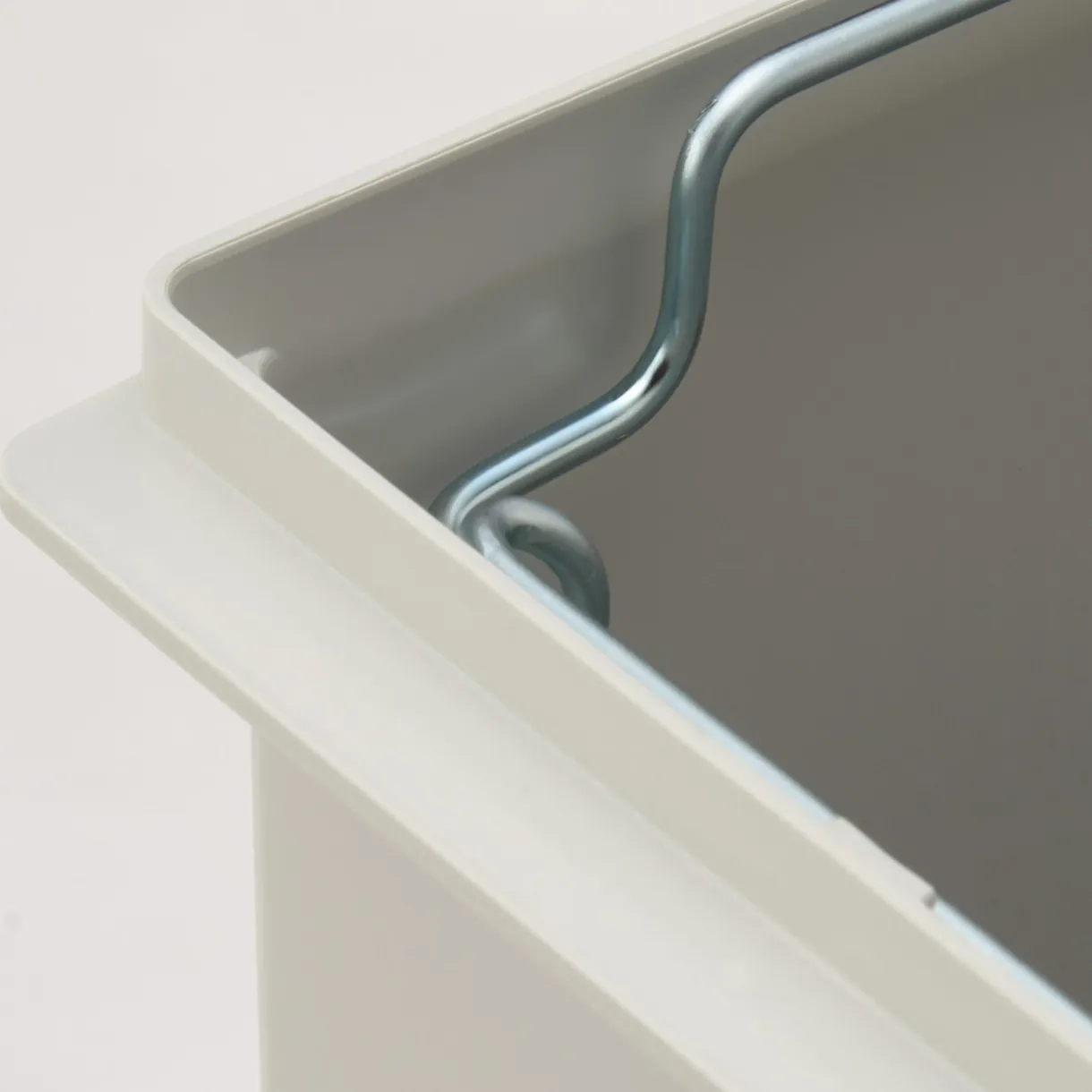 Poubelle rectangulaire en PP ‐ 20L