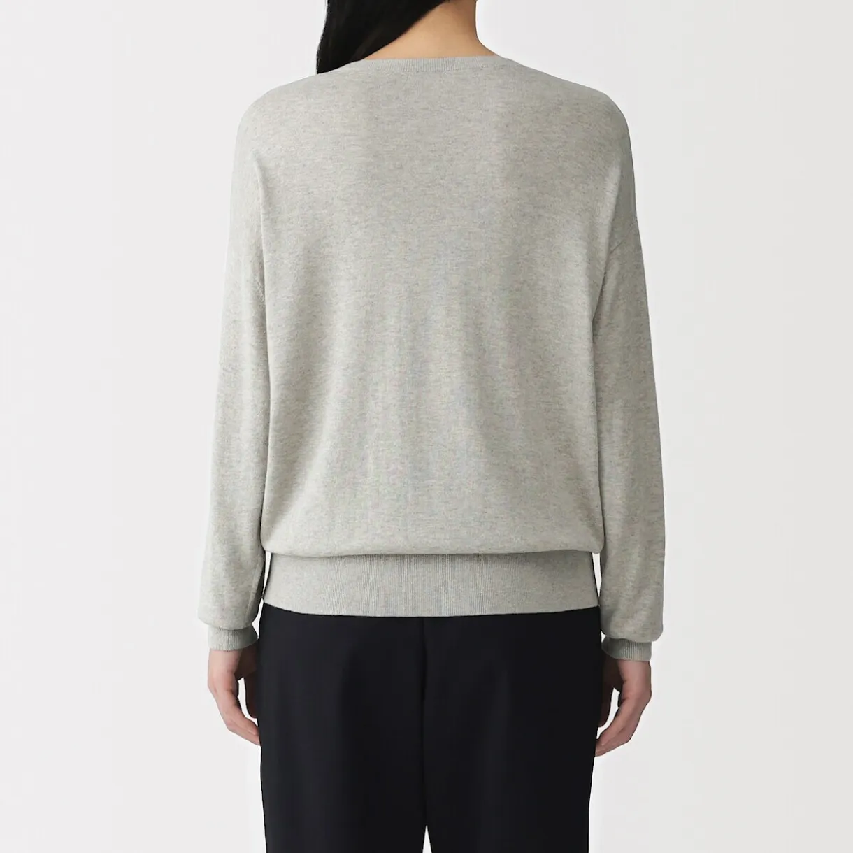 Pull à col en V en mélange de fibres de soja pour femme