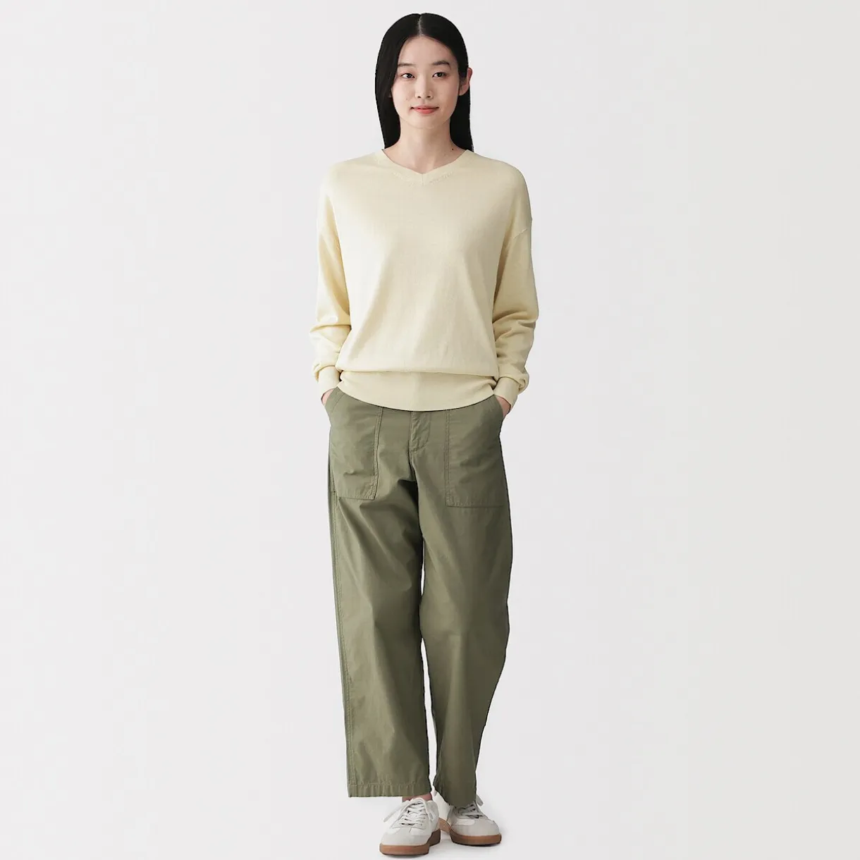 Pull à col en V en mélange de fibres de soja pour femme