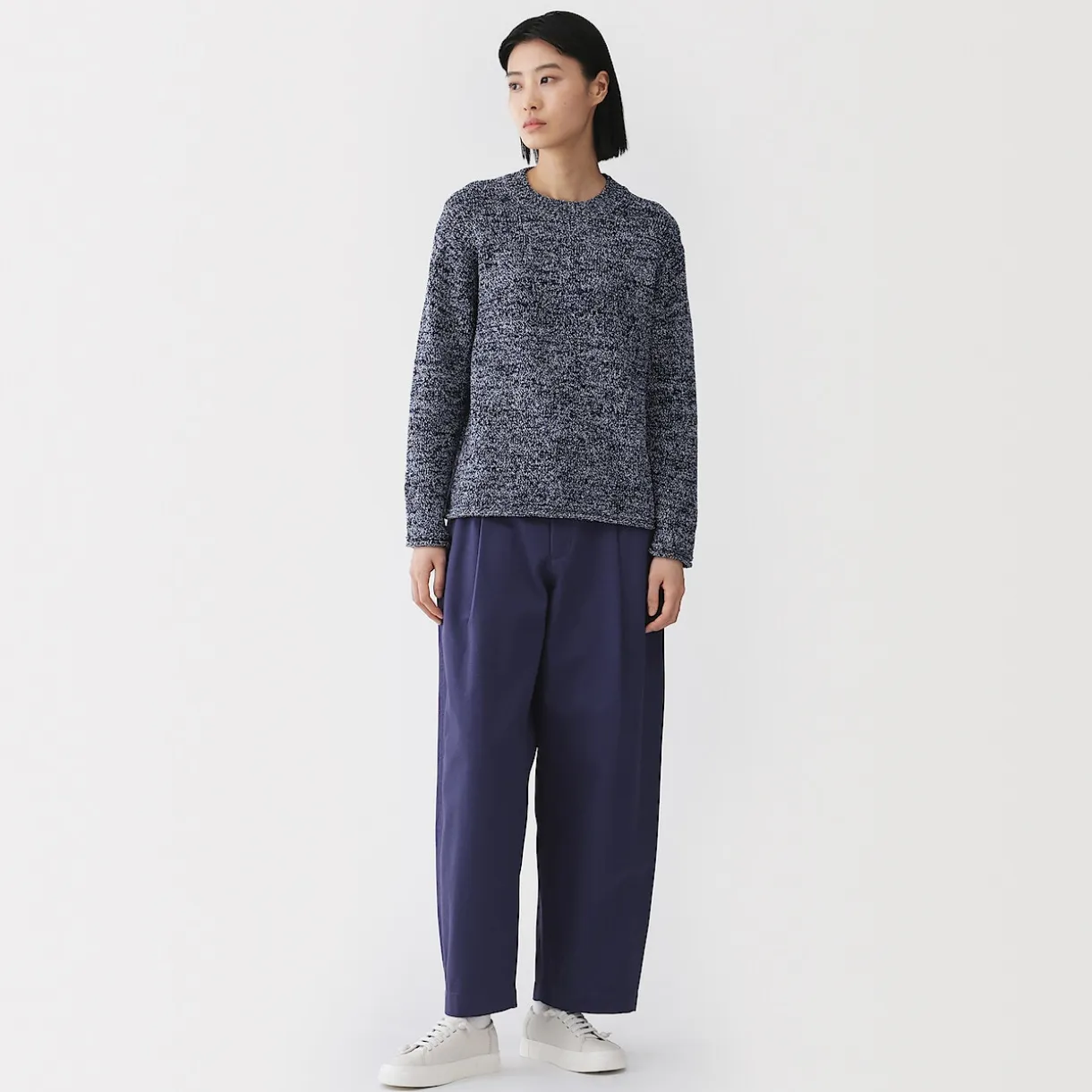 Pull à col ras du cou bouclé en mélange de coton pour femme