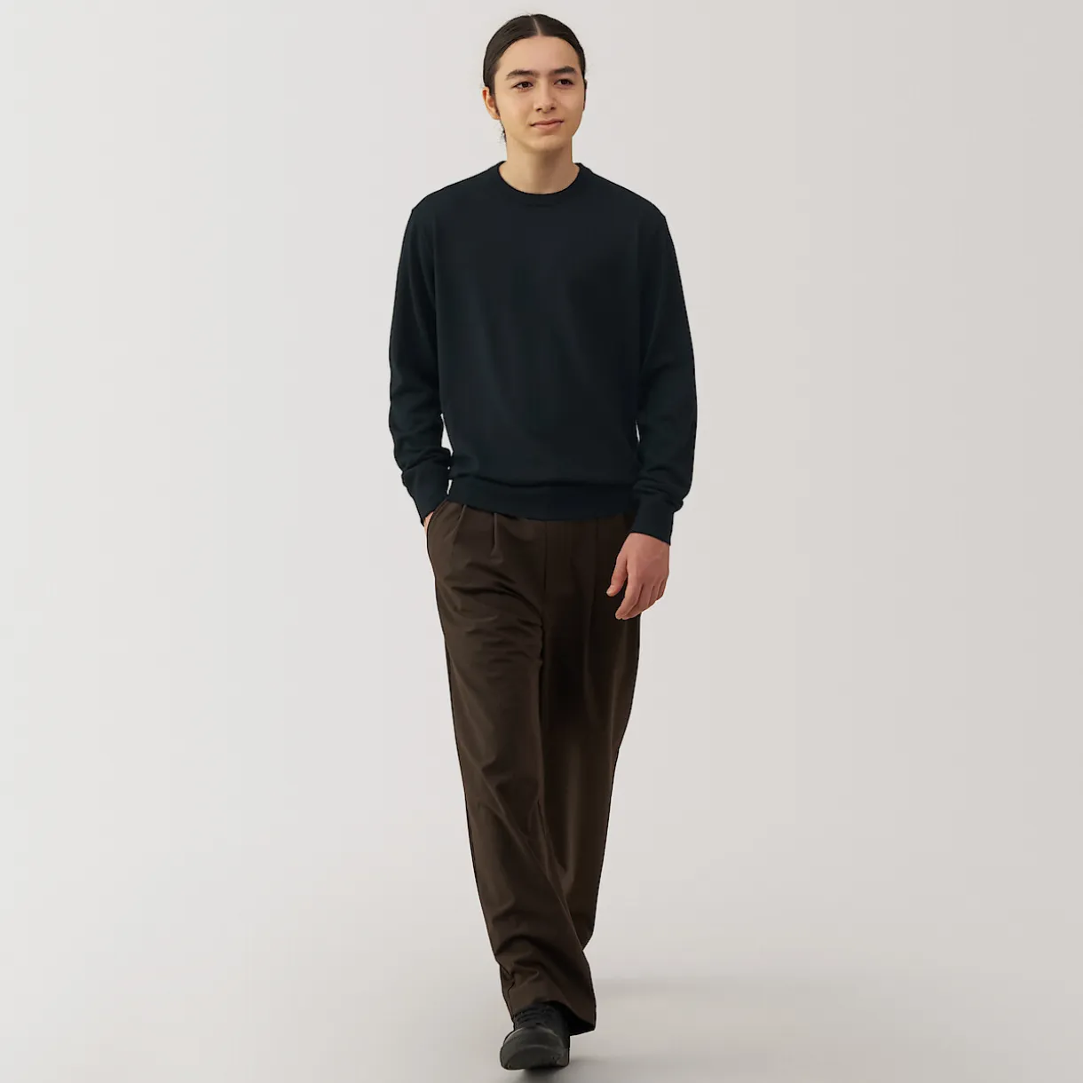 Pull à col rond en laine tricot fin pour homme
