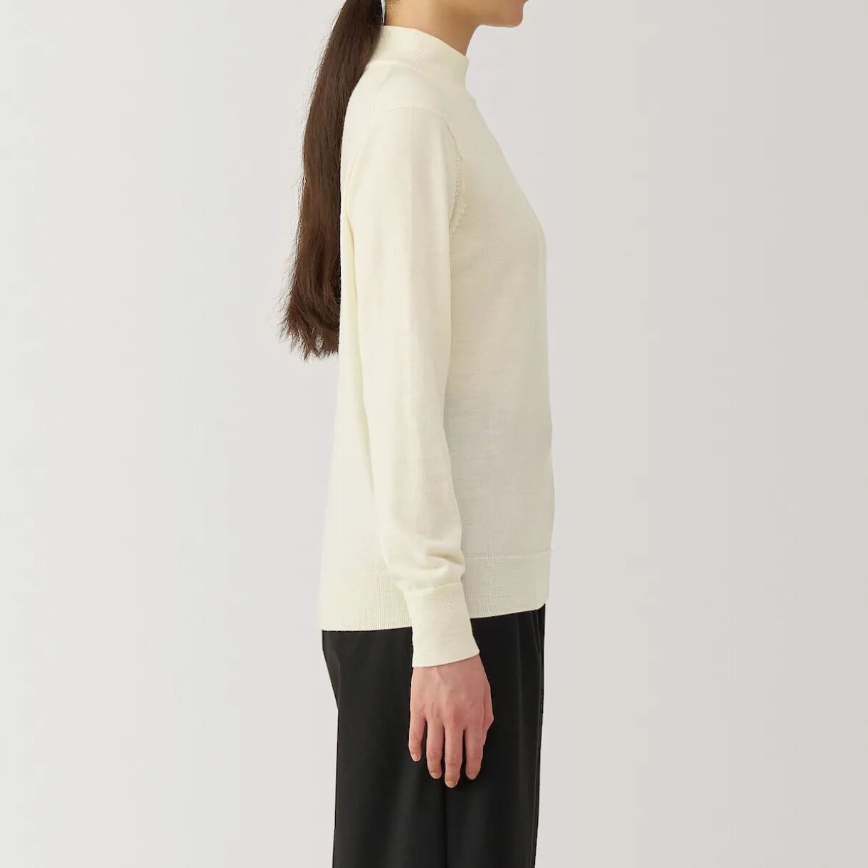 Pull col montant en laine à fine maille femme