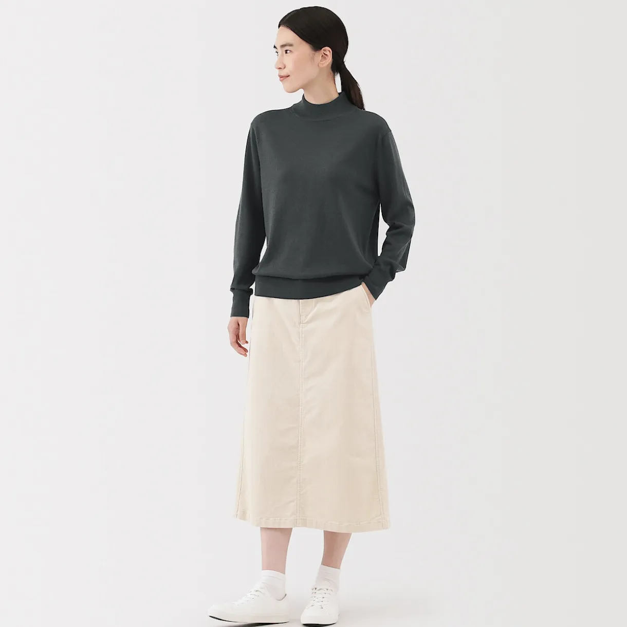 Pull col montant en laine à fine maille femme