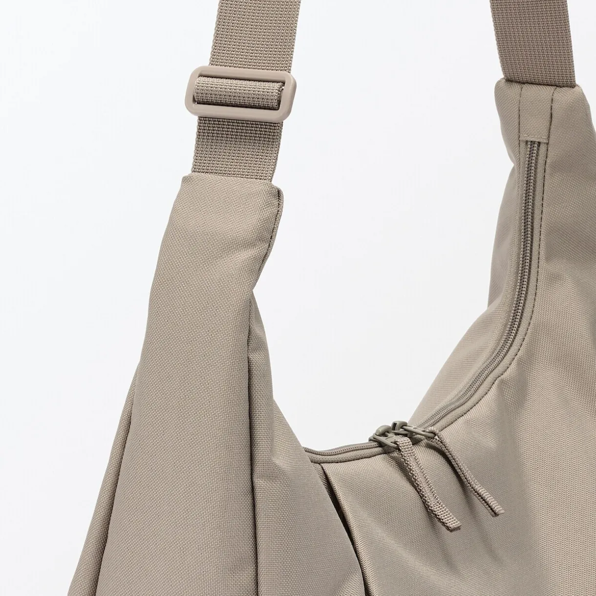 Sac à main déperlant, porté à l'épaule ou en bandoulière