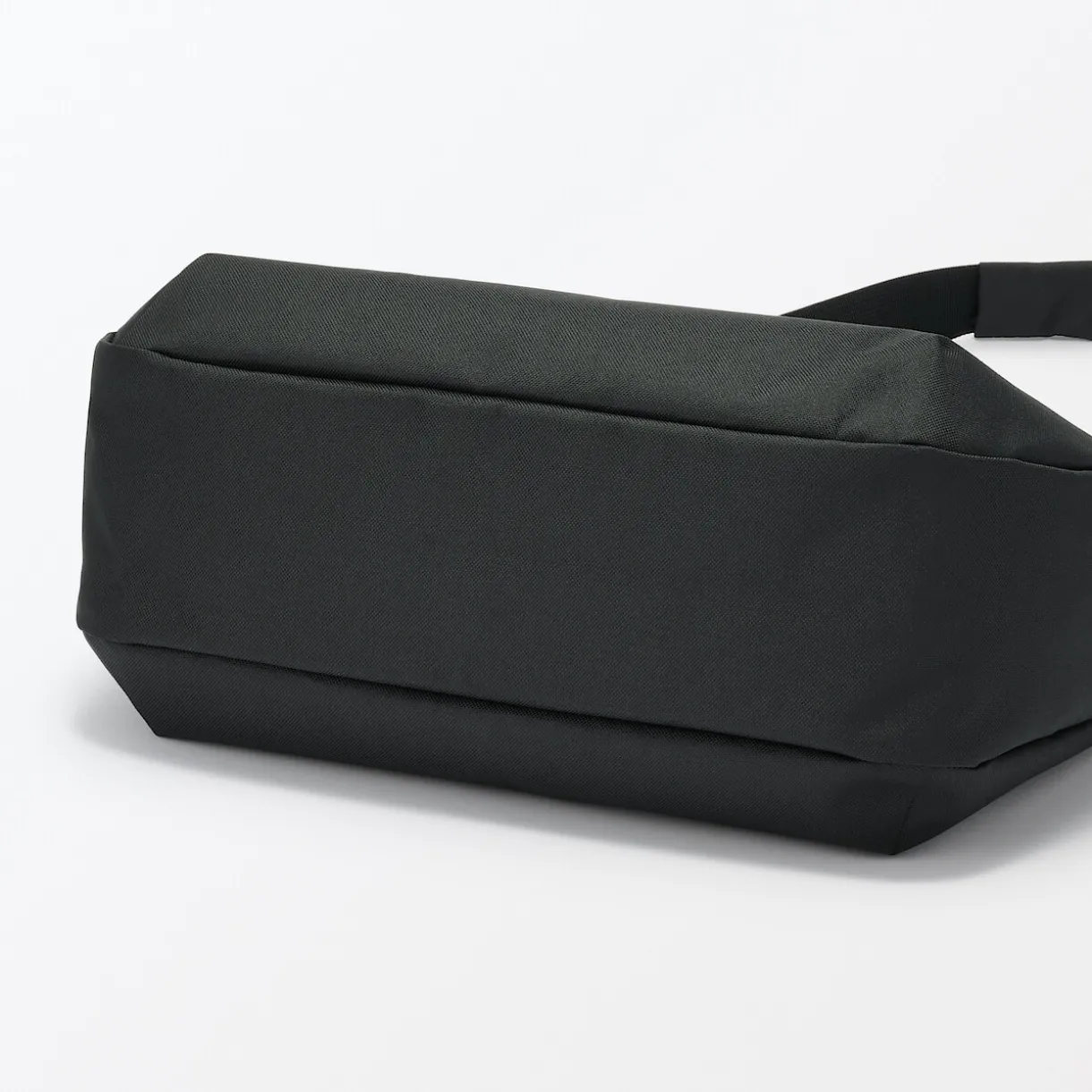Sac à main déperlant, porté à l'épaule ou en bandoulière