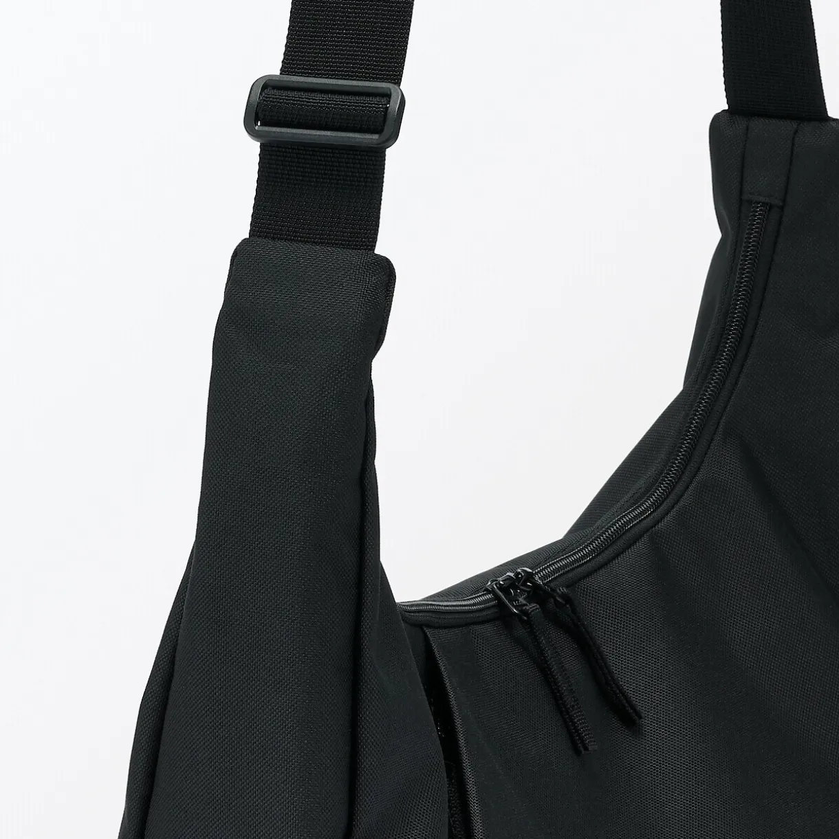 Sac à main déperlant, porté à l'épaule ou en bandoulière