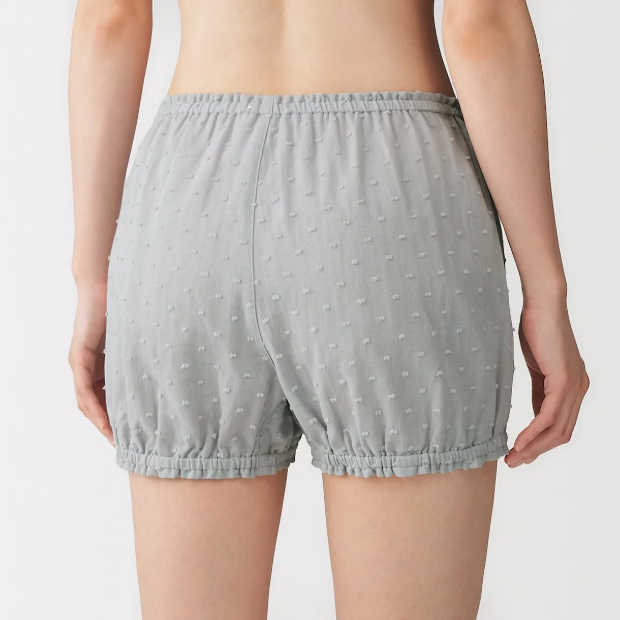 Short ballon en double gaze à pois dobby pour femme