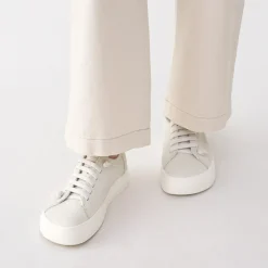 Sneakers basses en cuir pour femme