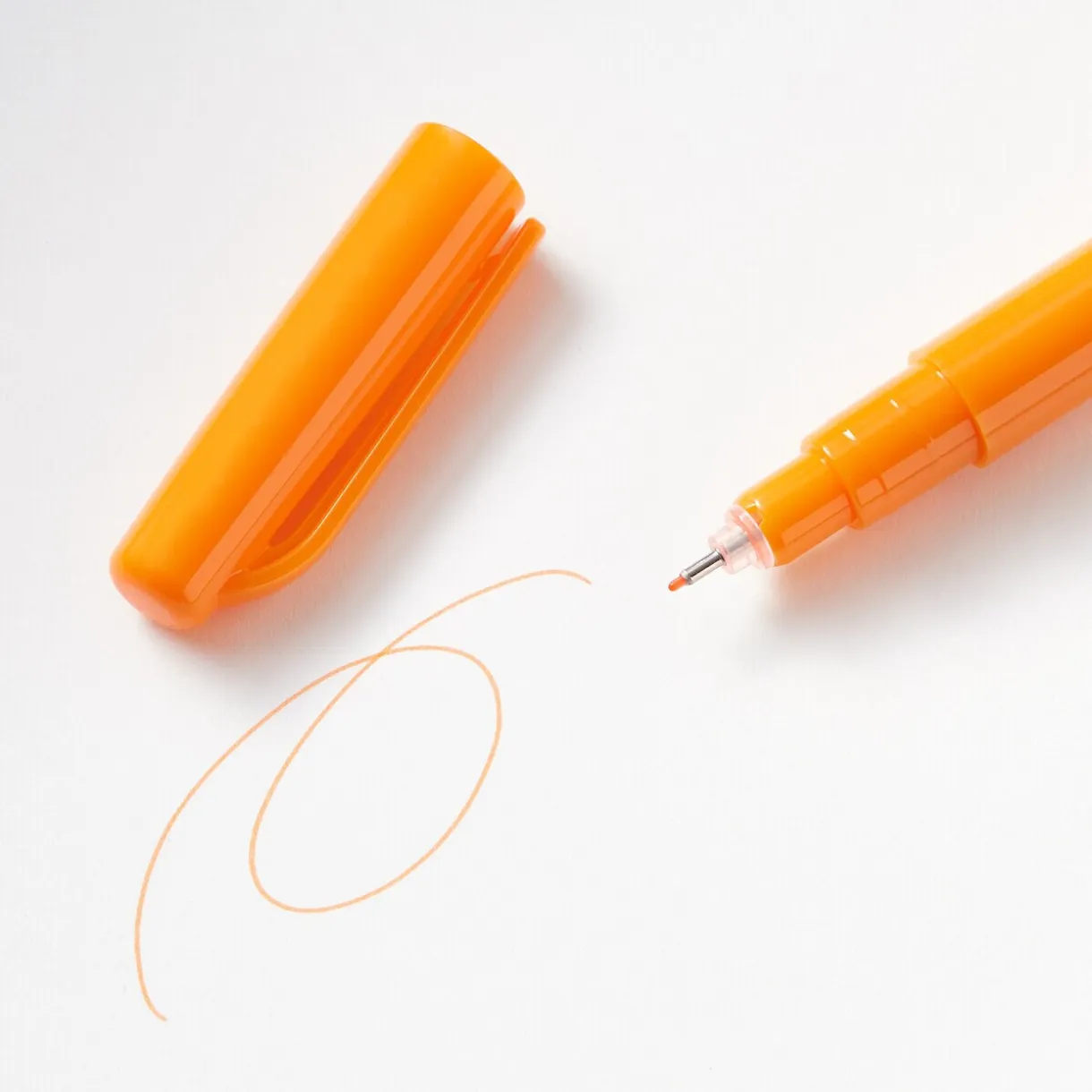 Stylo à encre à base d’eau, pointe fine - 0,5 mm, Orange
