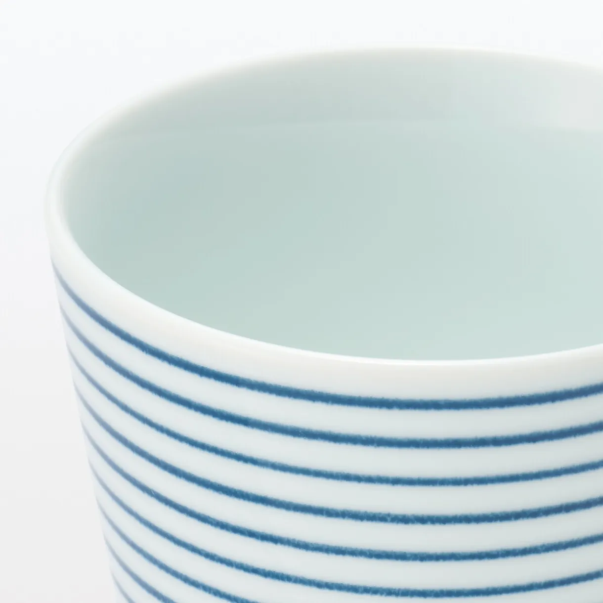 Tasse à saké en porcelaine Hasami - Motif rayures
