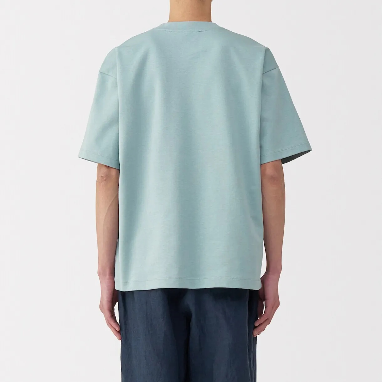 T‐shirt Cool Touch à poche coupe Relax pour homme.