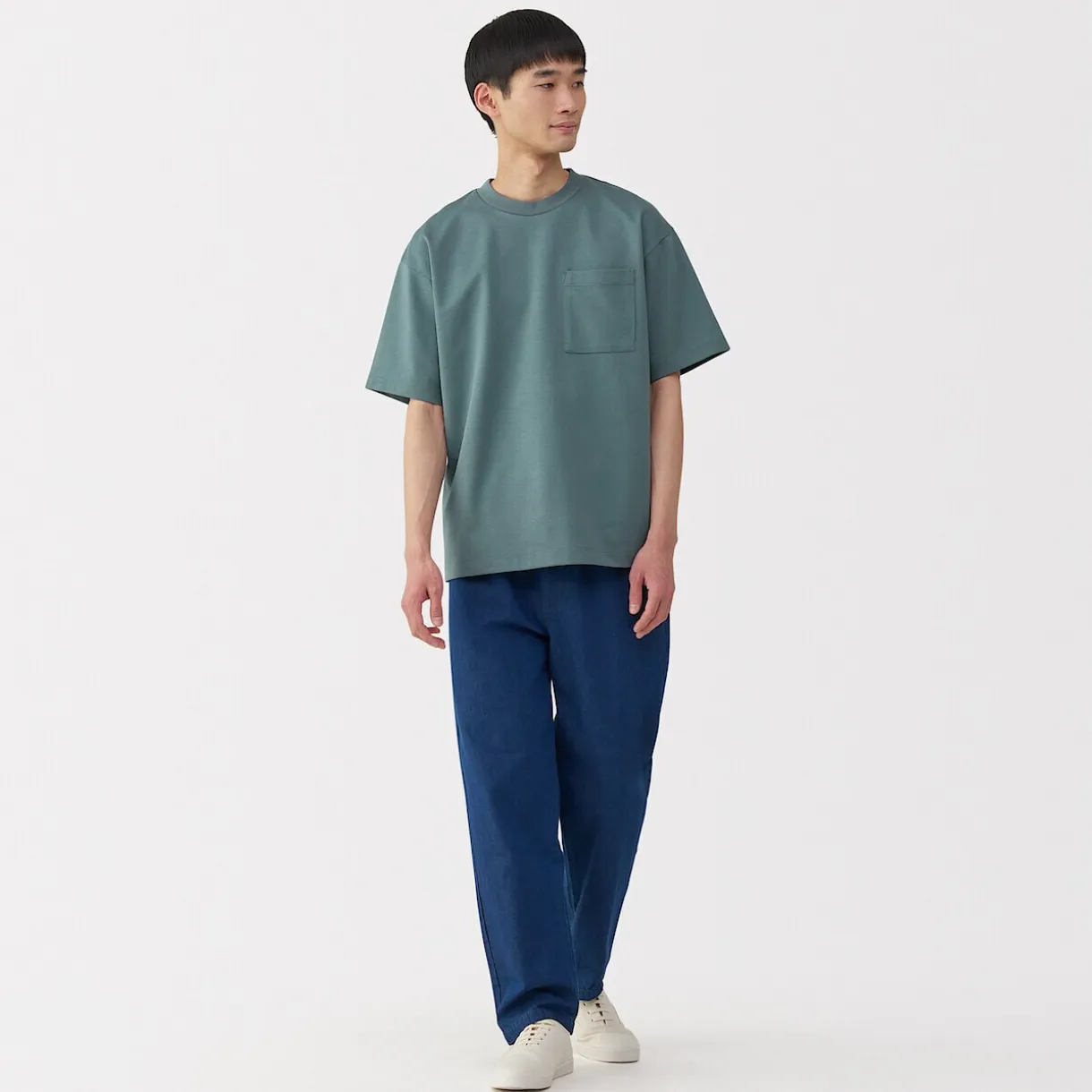 T‐shirt Cool Touch à poche coupe Relax pour homme.