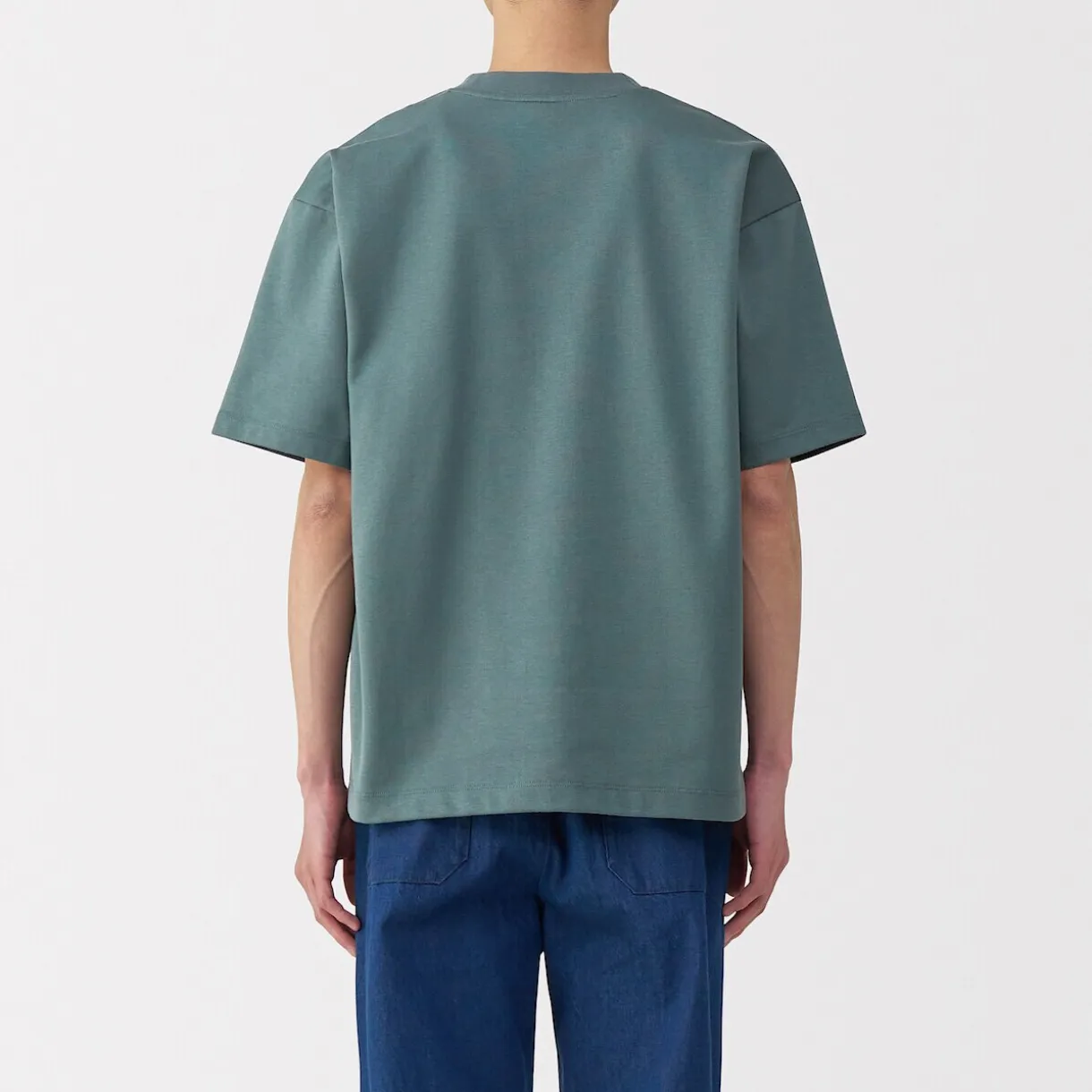 T‐shirt Cool Touch à poche coupe Relax pour homme.